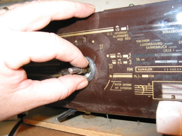 Remise en état d'un récepteur Philips B6X63A (1956) B6x63a-13